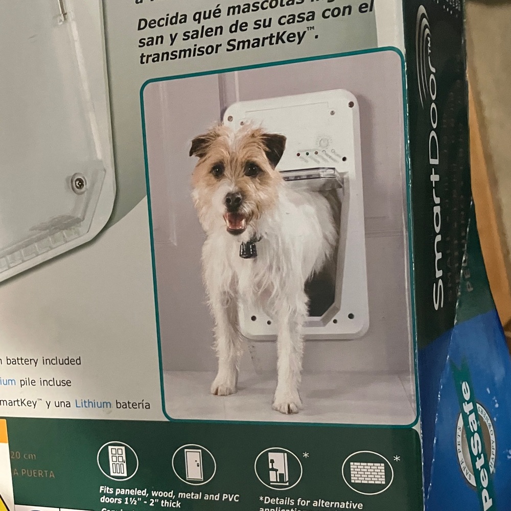 SmartDoor Electronic Pet Door for Small Dogs - Dark Green